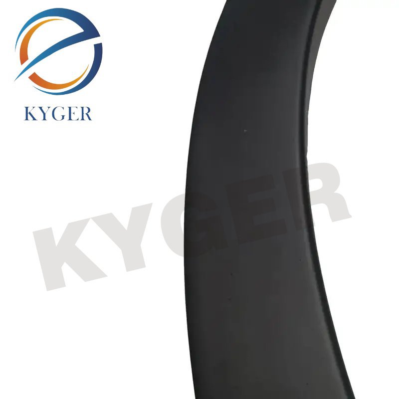 Suitable for Land Rover Discovery Shenxing DB5 rear wheel eyebrow left LR058530 LR128133 high quality auto parts