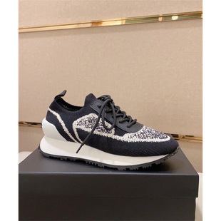 �����W��վ��Ь��Ь����Ӣ���w���l�͎���׆�Ь�ϵ�Ь�\���ܲ�