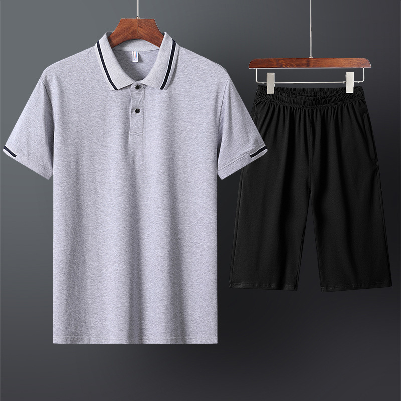 Светло -серый+черные шорты