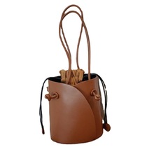 С���OӋ�������Ů��2021�¿�r�к��s�μ���ﶬҸ��ˮͰ��