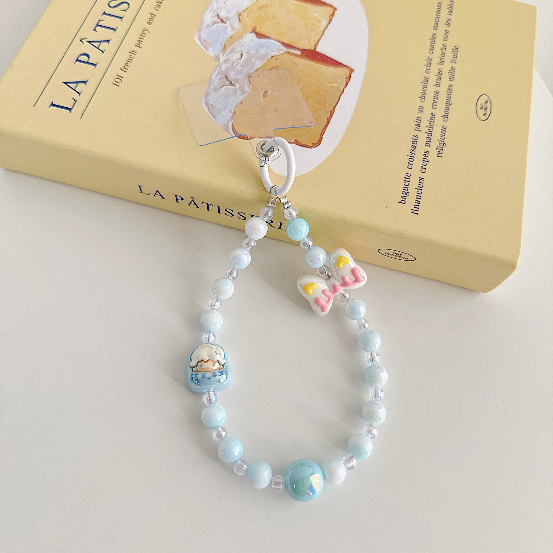 Dulce viento encantador cuentas de dibujos animados para teléfonos móviles colgante colgante colgante universal bolso colgante de cuentas hechas a mano colorido