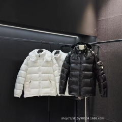 国境を越えた新しい冬のモンククラシックコットンジャケット、男性と女性用、厚みのある防風性、防水性、暖かいフード付きジャケット
