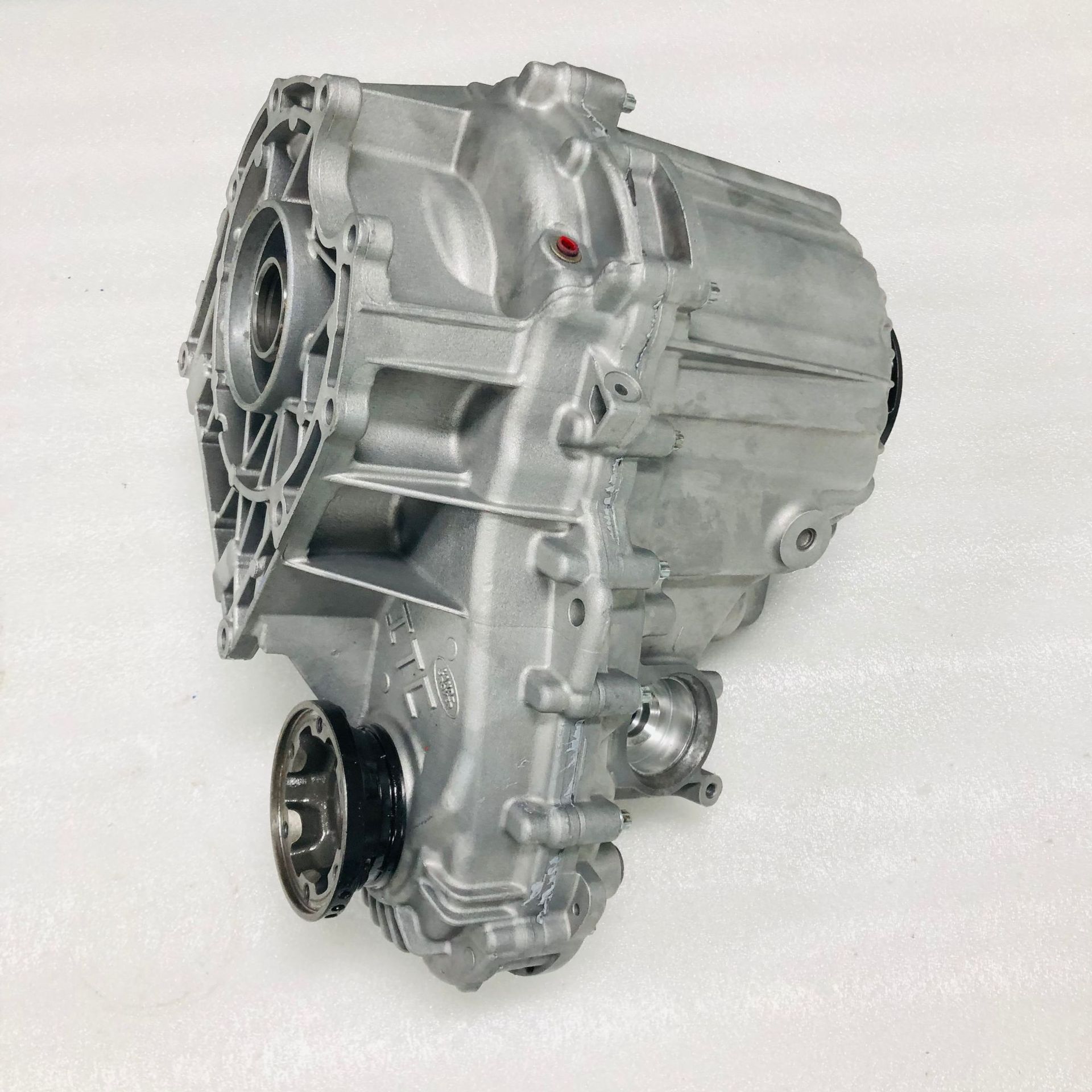 Suitable for Land Rover Range Rover Sport and Discovery 4, 8-speed transfer case assembly