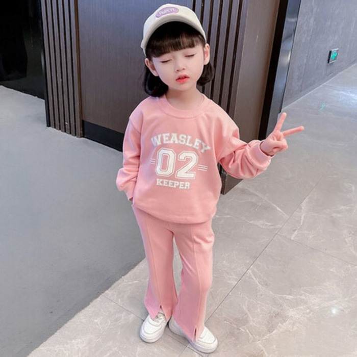 Traje para niñas Primavera y otoño 2023 Nuevo estilo occidental para niñas Suéter de estilo coreano Pantalones de dos piezas Top de moda para niños