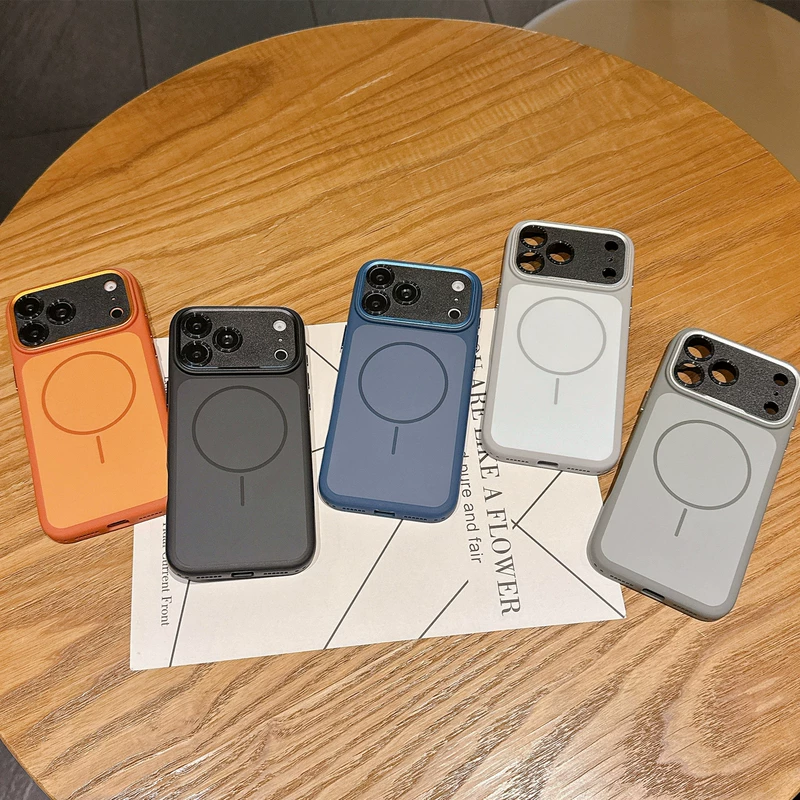 Чехол для iPhone с магнитным креплением матовый
