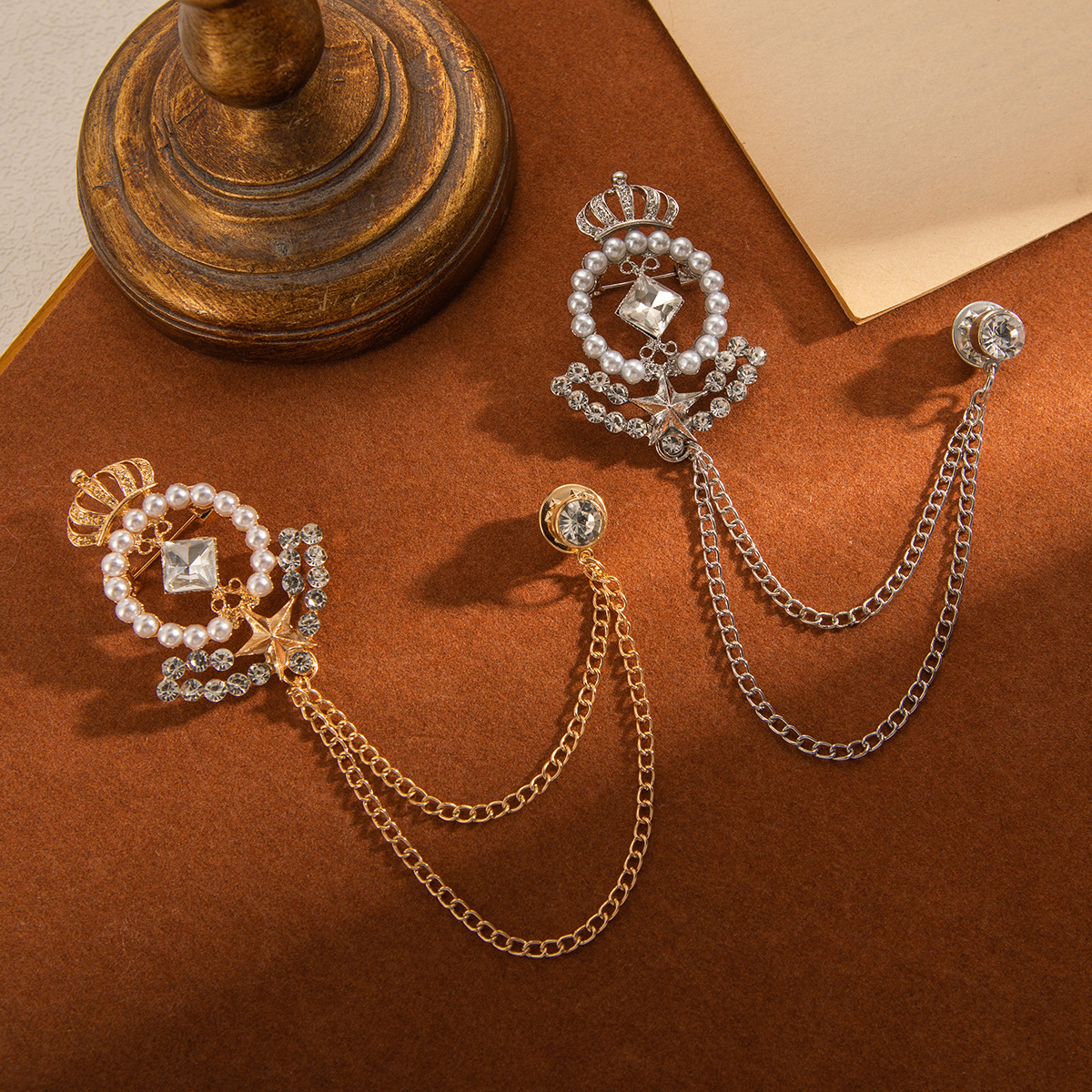 Vintage Kronen Brosche Mit Perlen Und Quaste Eleganter Anstecker_voghion.com