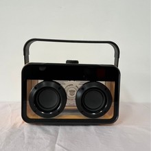 定制数显歌词蓝牙音箱双话筒家用户外便携式K歌音响