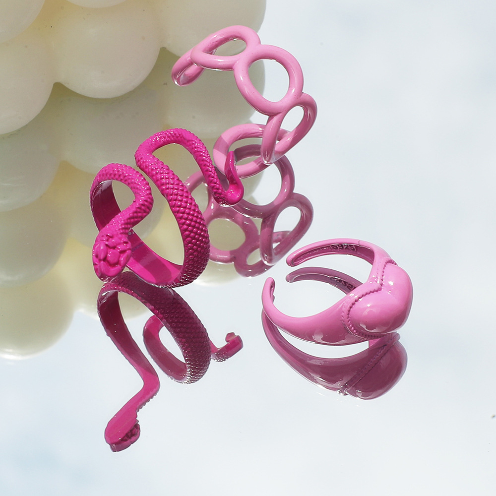 Grenzüberschreitender Neuer Schlangenförmiger Ring 3-teiliges Set Kreativer Mode Geometrischer Liebesring Schwanzringschmuck display picture 4