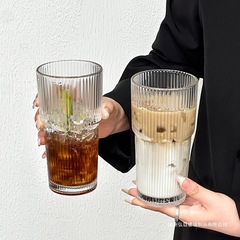 高颜値冷飲杯ジュースコーヒーカップ蓋付きストロー付き縦縞グラスカップins風大容量