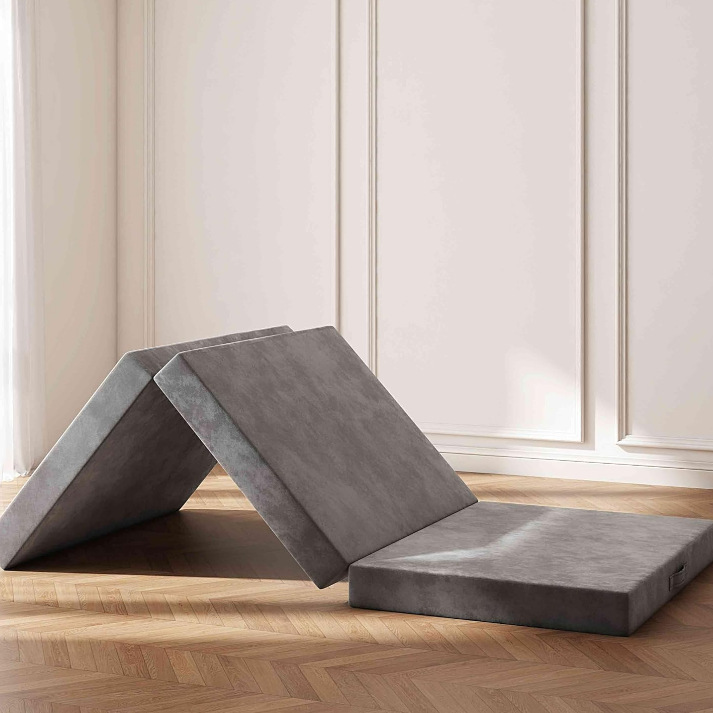 Suitable for Floors and Travel, with a Removable Cover - Lightweight and Portable Foldable Mattress Suitable for Floors and Travel, with a Removable Cover - Lightweight and Portable Foldable Mattress