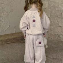 Ůͯ�ﶬ�ӽq�l�����b��ͯ�@��Ƥ��ɫ�n���������e����lѝһ����