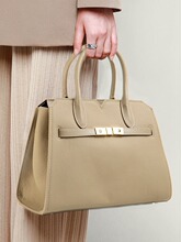 �߼��а���Ůʿ2025�¿��p���K�����������������Ƥб�������Ů