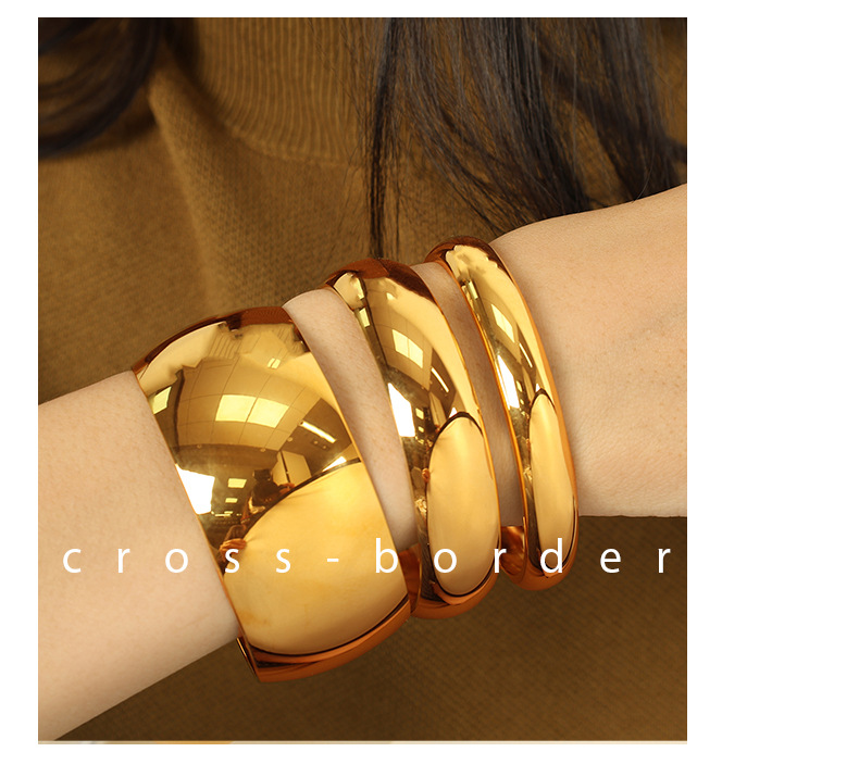 1 Piece Quantity Daily Occasion PVD Coated Real Gold Plated Solid Color Titanium Steel Simple Style Waterproof Non Tarnish Titanium Steel Bangle