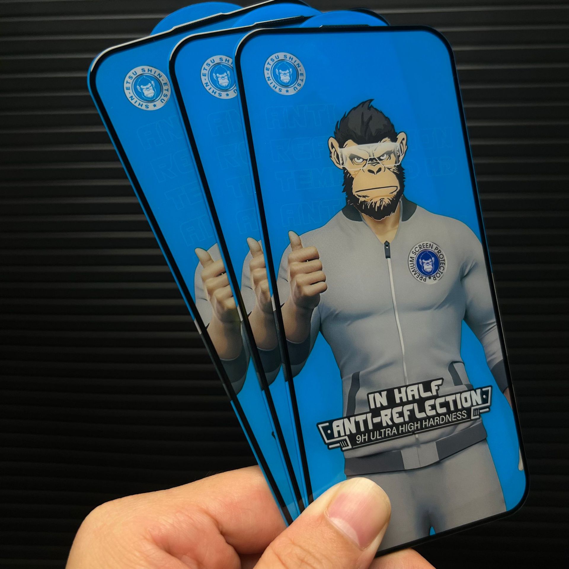 适用iphone17promax全屏丝印钢化膜17AIR/16pro防爆手机膜15/14p