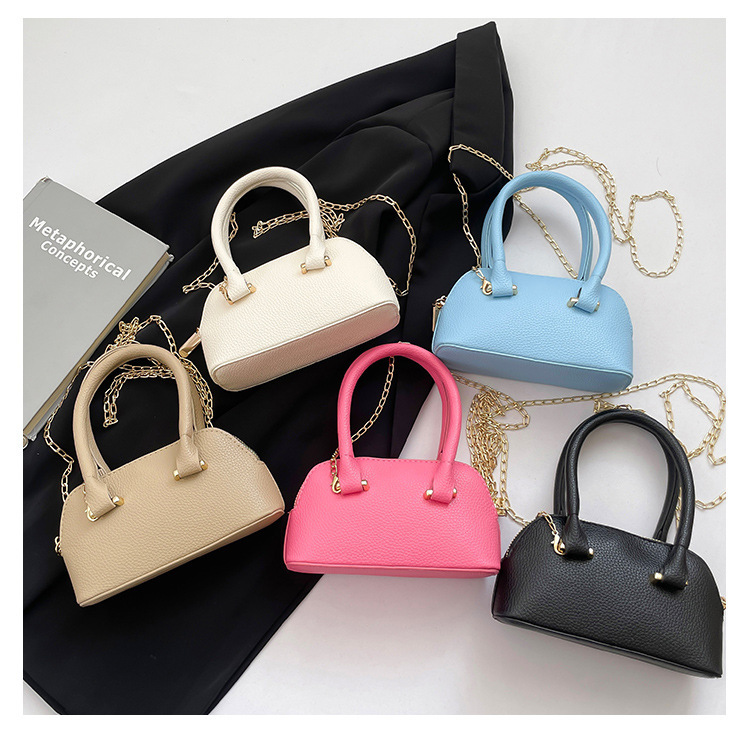 Women's PU Solid Color Elegant Streetwear Oval Zipper Shoulder Bag Handbag display picture 11