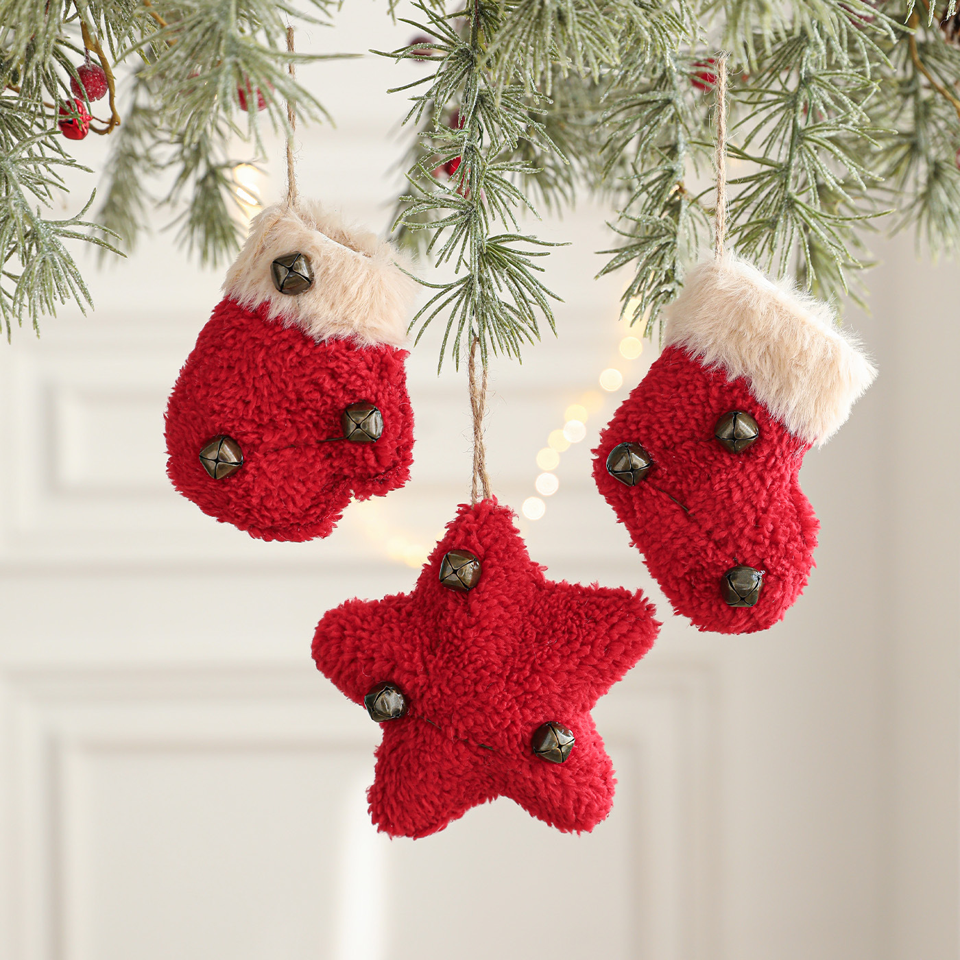 Transfronterizo americano rojo bordado peluche colgante de tela bordado blanco árbol de Navidad colgante estrellas campana muñecas de dibujos animados