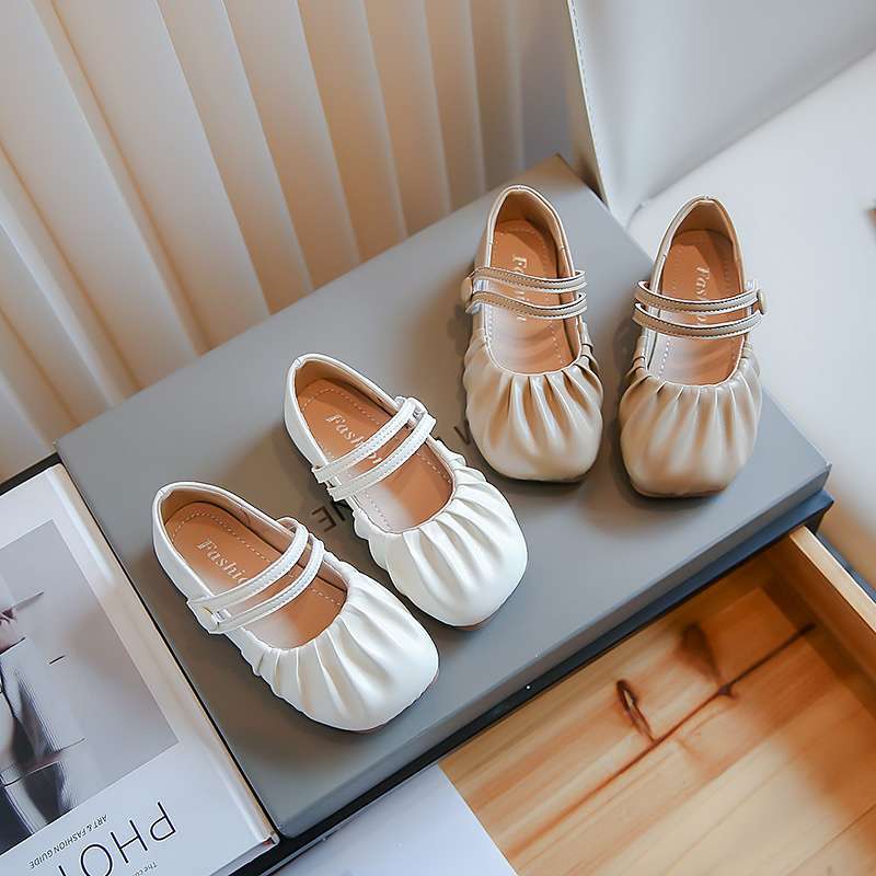 Girls' Doudou Shoes 2025 Spring and Autumn New Princess Style Super Soft Dance Shoes Girls' Shoes Children's Pleated Small Leather Shoes