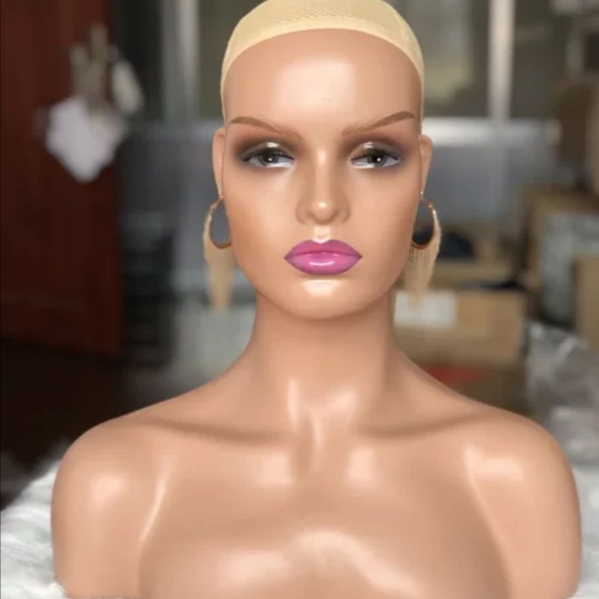 Maniquí Cabeza Femenina para Pelucas y Sombreros de Plástico para Exhibición y Fotografía