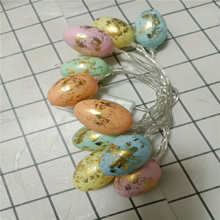 Nueva Pascua luz decorativa LED Huevo de Oro Cadena de luz pequeño huevo colorido estilo creativo platino huevo de Pascua descuento