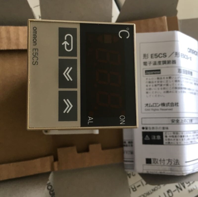 Thermostat E5BS-R1KJ E5CWT-QKJ E5CS-Q1KJ/R1KJ/RKJ/QKJ/Q1KJX-F