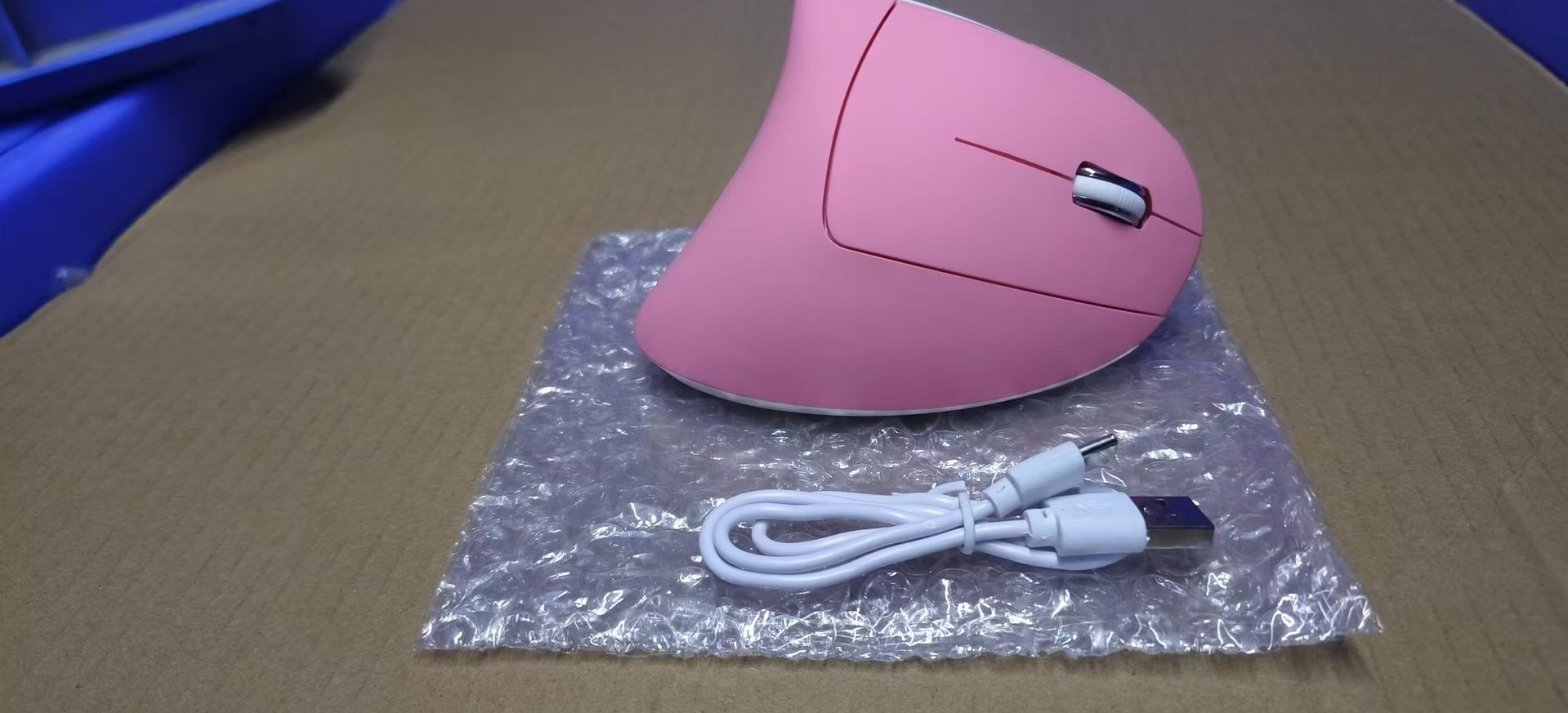 Ratón Ergonómico Óptico, Teclado Vertical Recargable, Ratón Inalámbrico USB2.4GHz con 6 Botones