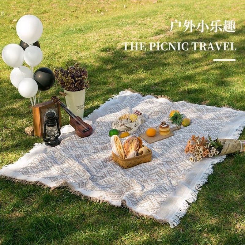 브라운 T 체크 피크닉 담요