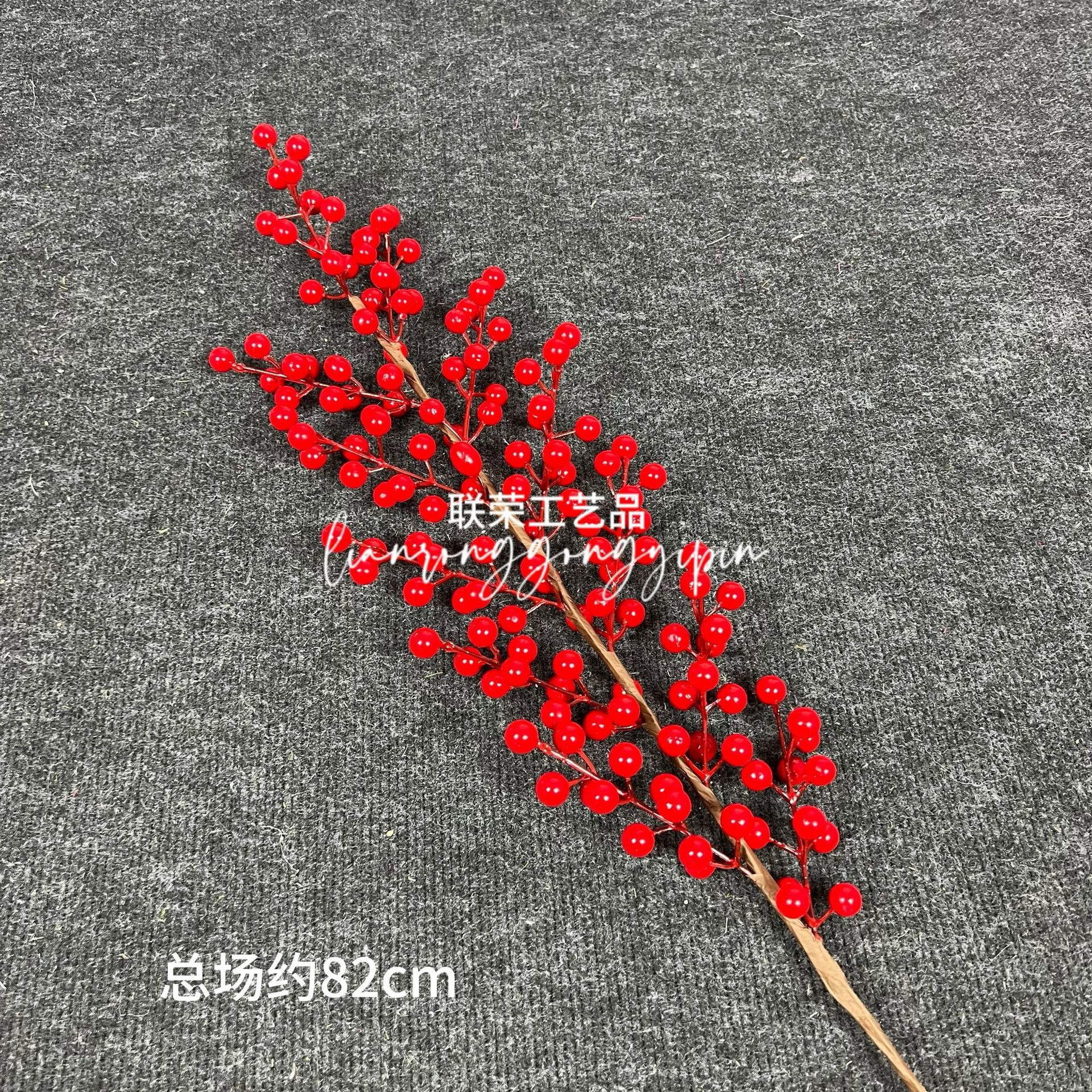 12 forks of red fruit