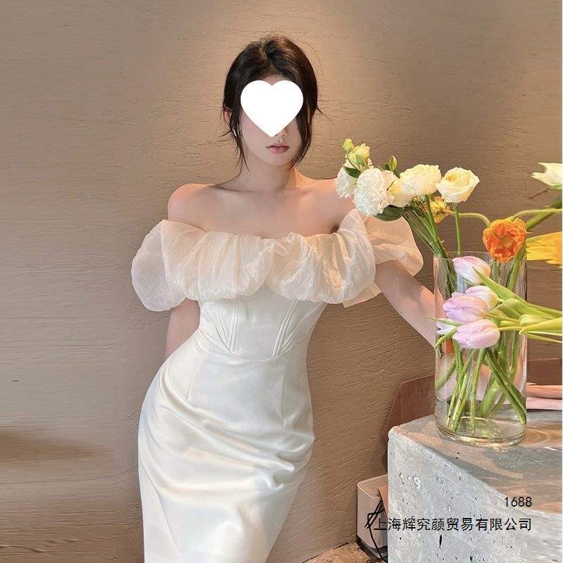 Birthday off-shoulder dress with built-in bust pads, summer slim-fit, mid-length, sexy strapless dress for women