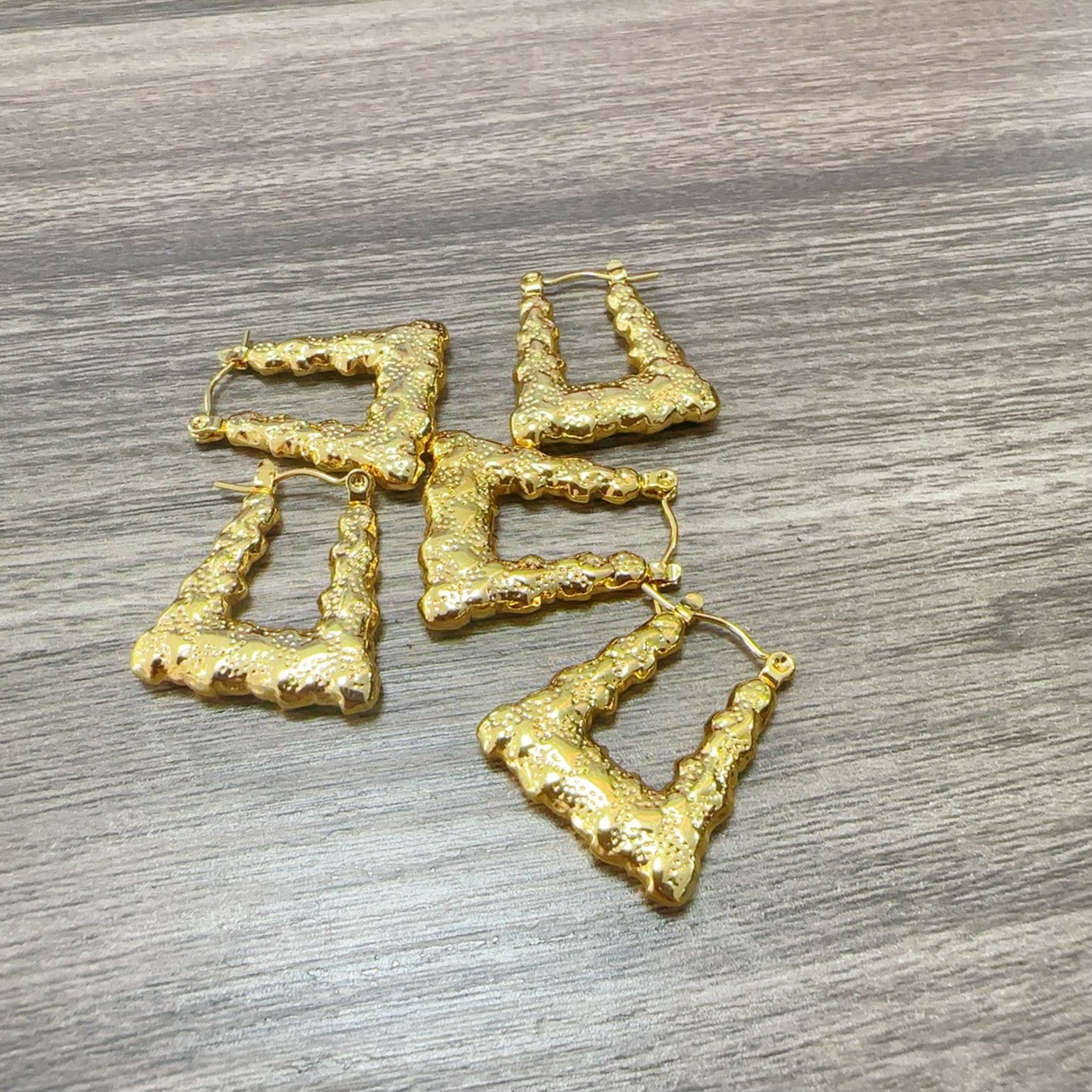 Nuevos aretes de acero inoxidable trapezoidal retrógrado estilo francés personalidad de alto nivel chapado 18k orejas de oro perilla de orejas redondas para mujeres