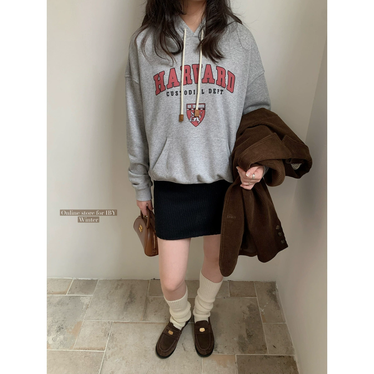 Yi En Oinbyin контрастные буквы с капюшоном свитер женский американский ретро свободный с длинными рукавами топ женский осень и зима