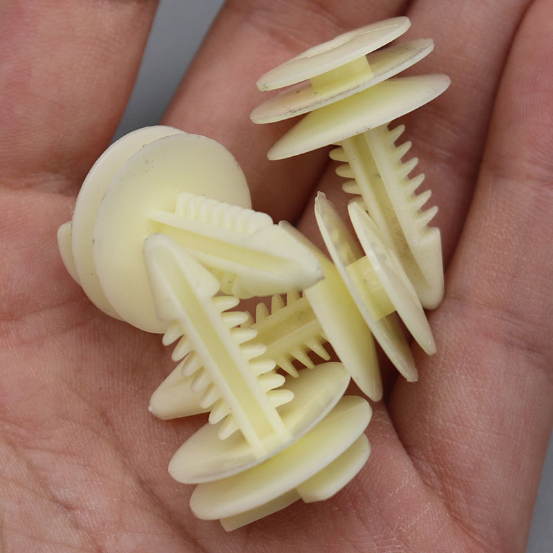 Aplicable a Chevrolet y Flamingo coche puerta panel hebilla rueda ceja hebilla D431 OE:12337920 20374473