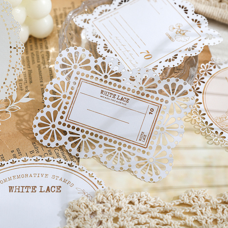 Tiempo de niebla y lluvia, marco hueco, tarjeta de notas, collage retro, contabilidad de corte, fondo de bricolaje, papel de material de base decorativo