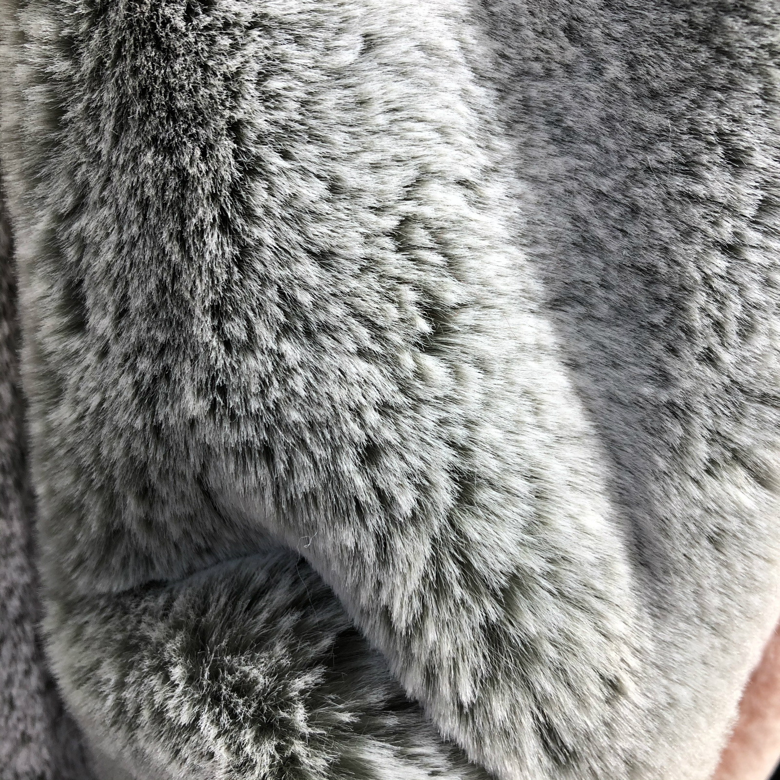 2CM tela de pelo de conejo ultra suave 1500G de doble color pelo de conejo blanqueado ropa de pelo cuello tela de peluche