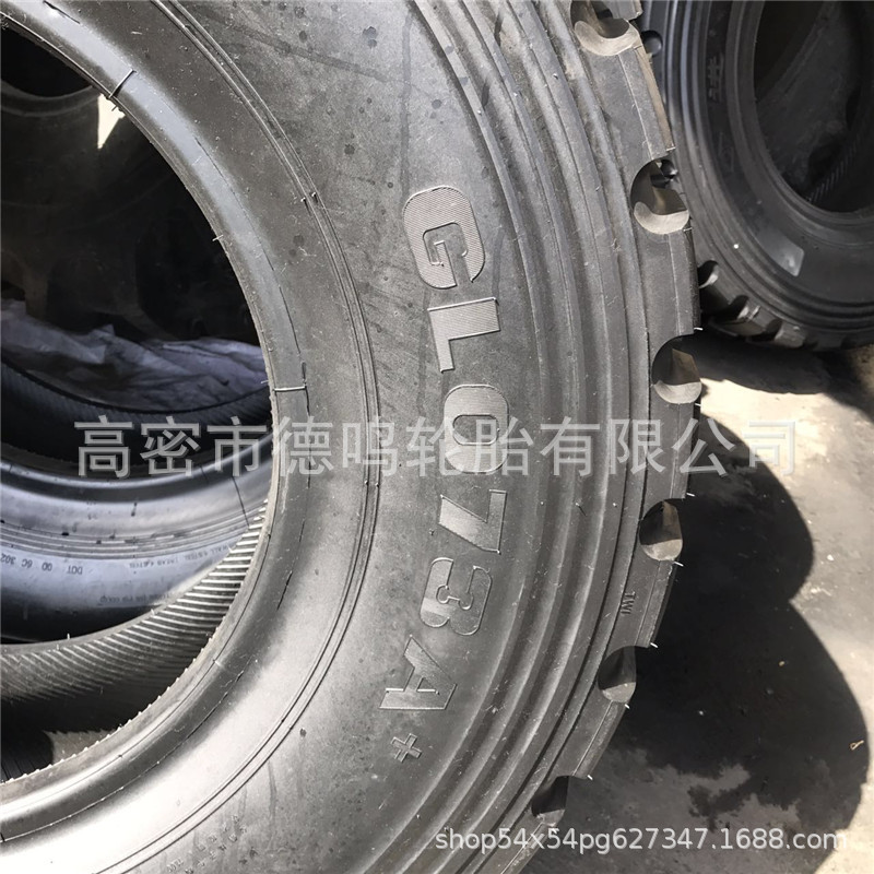 Suministro 305 335 365/80R20 R18 todoterreno neumático camión de bomberos grúa neumático