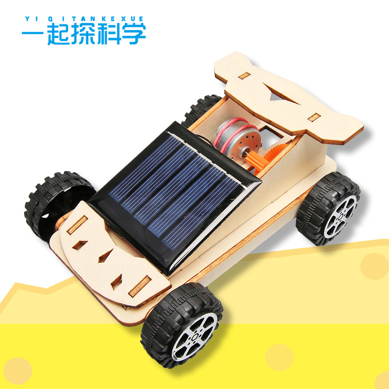 Solar car (wood)