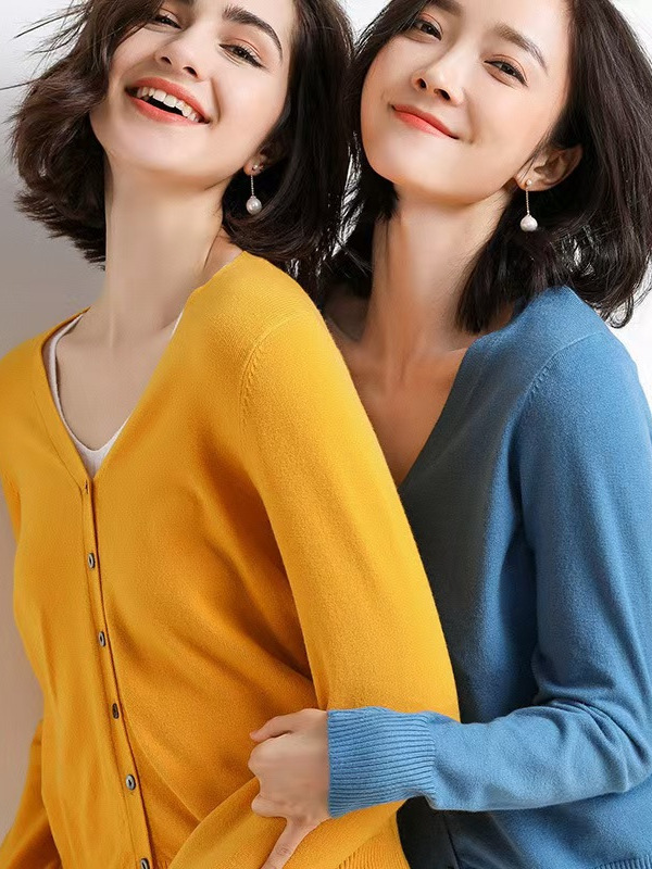 2025新款女装早秋V领开衫白色毛衣针织毛衣带扣开衫纯色外套女秋|undefined