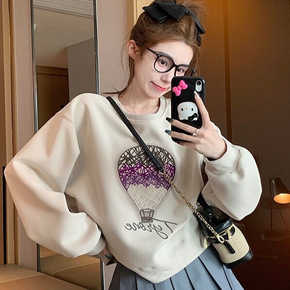 Elegant and stylish gray crew neck sweatshirt for women, autumn and winter, fleece-lined, thick, loose, casual, suitable for petite figures, pullover top