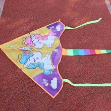 儿童卡通风筝弯边三角鱼竿风筝批发新款公园地摊线圈风筝微风易飞