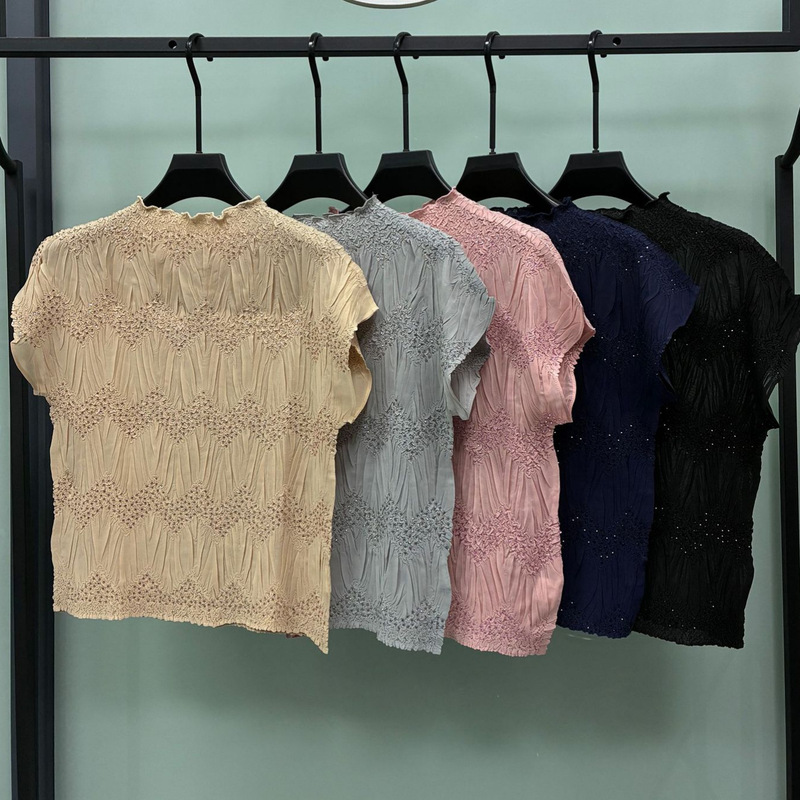 French-Style Elegant Pleated Short-Sleeved T-Shirt, New Summer Model with Rhinestones, Solid Color, Soft and Skin-Friendly, Versatile Top for Women