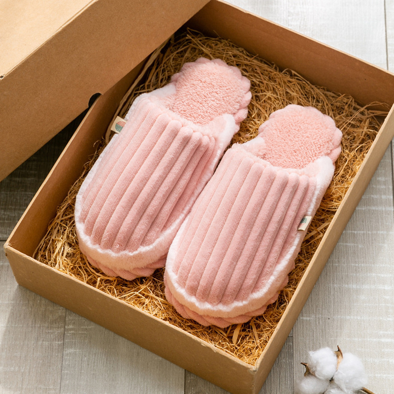 Promotional autumn and winter new cotton slippers women's shoes men's shoes home indoor and outdoor warm non-slip fleece-lined slippers home wholesale