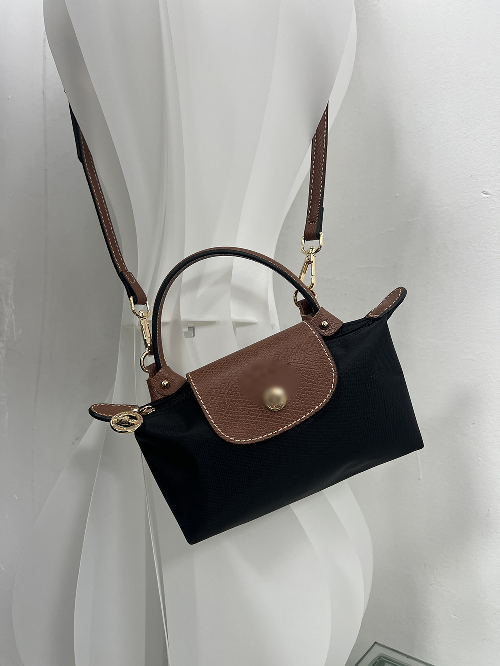 Classic black (send shoulder strap)