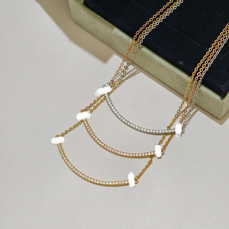 High Version Medium Smile Necklace Plated with 18K Rose Gold Necklace Classic Full Diamond Smiley Face Necklace Factory Direct Sale High Version Medium Smile Necklace Plated with 18K Rose Gold Necklace Classic Full Diamond Smiley Face Necklace Factory Direct Sale