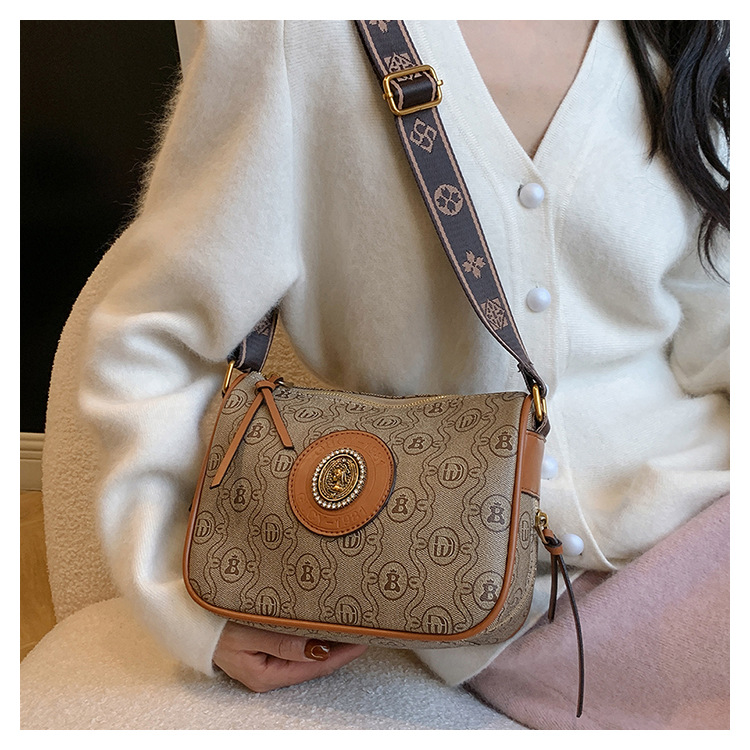 Women's Shoulder Bag With Antique Print And Wide Strap Small_voghion.com