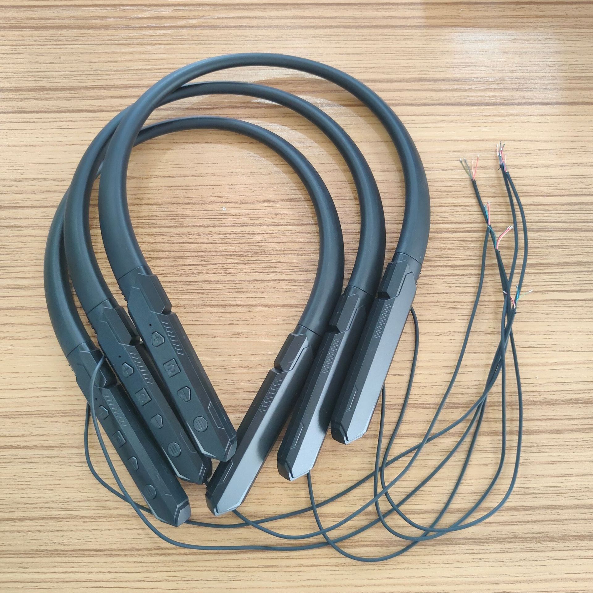 DIY-EQ-Einstellung mit Atemlicht TF-Kartenpuffer hängender Nacken Bluetooth drahtloser Stereo-Kopfhörer Zubehör Halbfertigprodukt