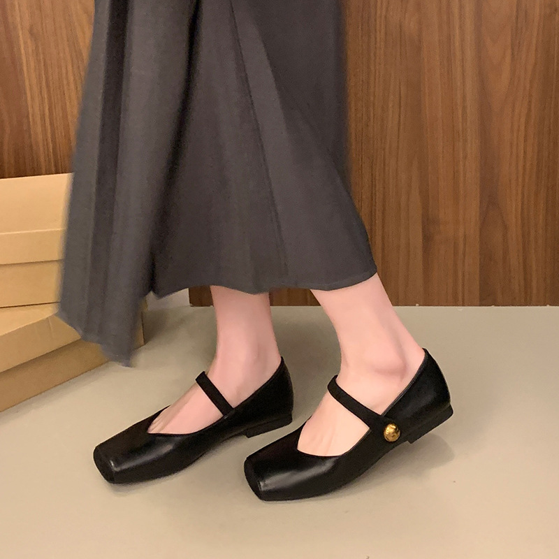 0752-3 Retro Mary Jane Schuhe mit eckiger Spitze, flachem Schaft, weicher Sohle, einem Riemen, Übergröße, Weite, große Größen_voghion.com