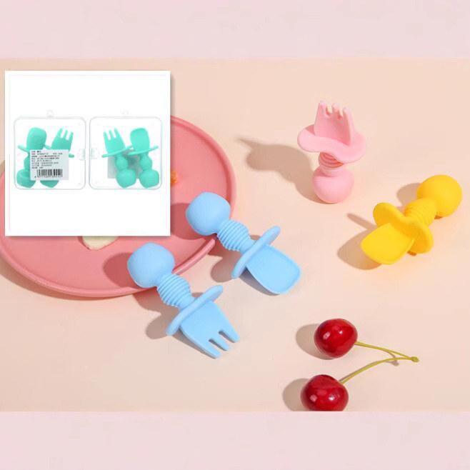 Lick spoon baby learn to eat training spoon short handle baby food silicone soft spoon fork spoon tableware set Wholesale