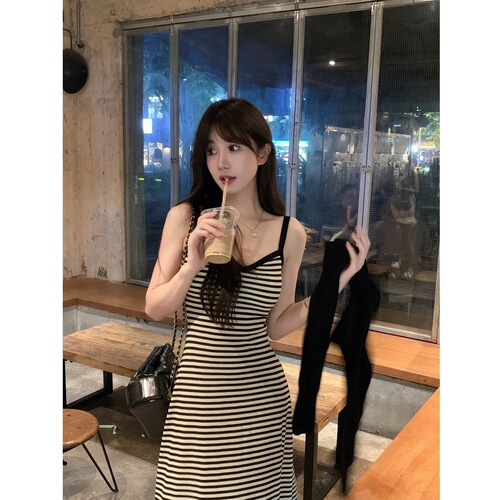 [Pop Art Museum] Fashionable casual A-line striped hip dress slim slimming suspender dress for women