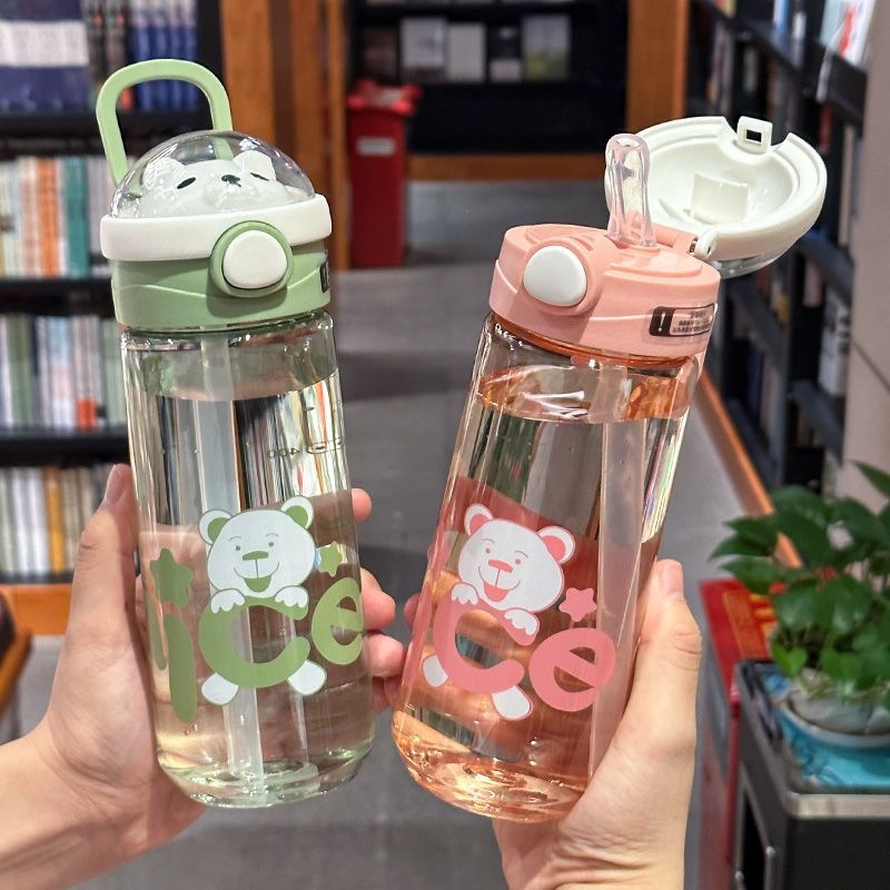 Summer portable children's water bottle, new stylish design with straw, suitable for kindergarten kids, boys and girls, sports and drop-resistant