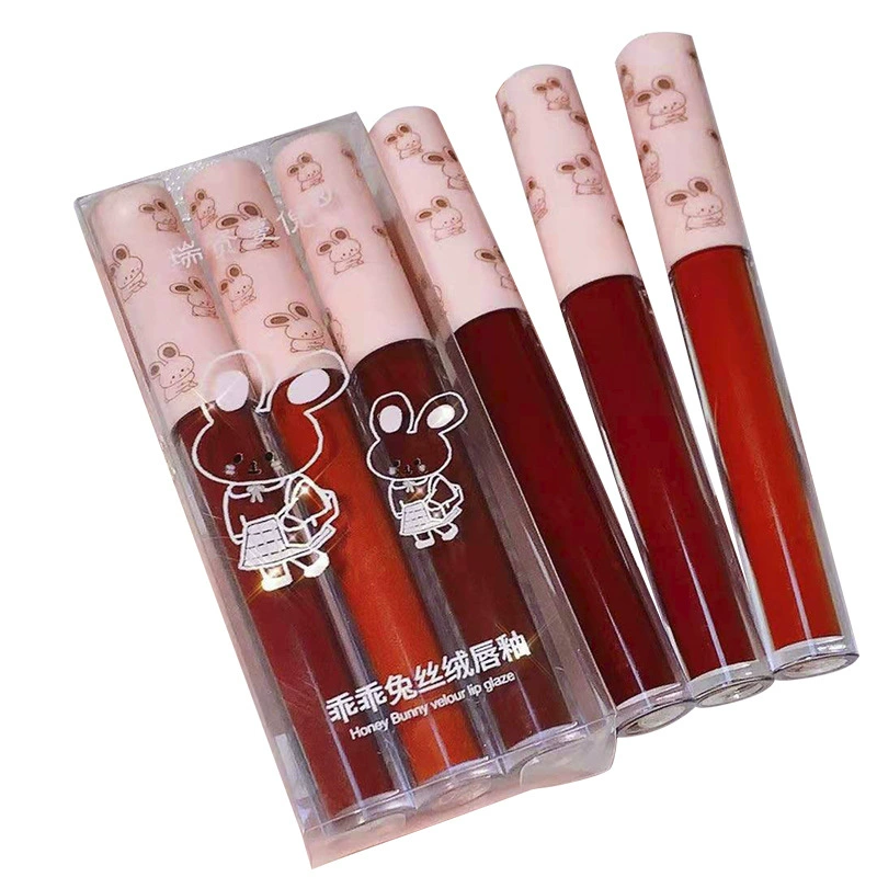 Lipstick, matte lip balm, vitaminised lip gloss, mirror effect