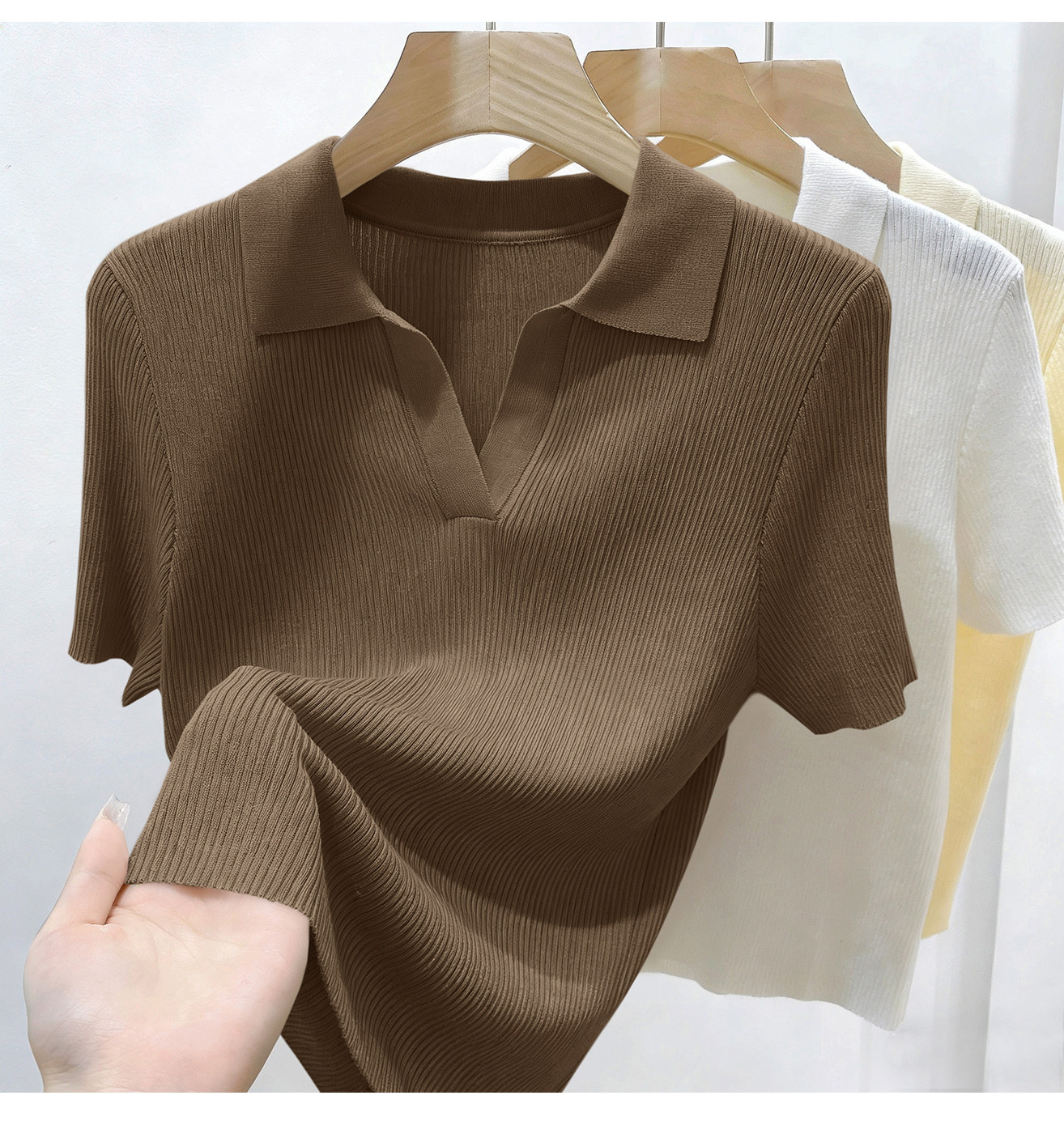 Áo thun nữ cổ polo tay ngắn dáng ôm chất liệu len mỏng mùa hè — màu xanh nhạt chi tiết 4